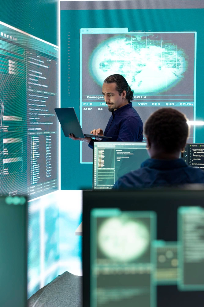 Diagram of Amazon Nova AI models with Nova Forge customization workflow